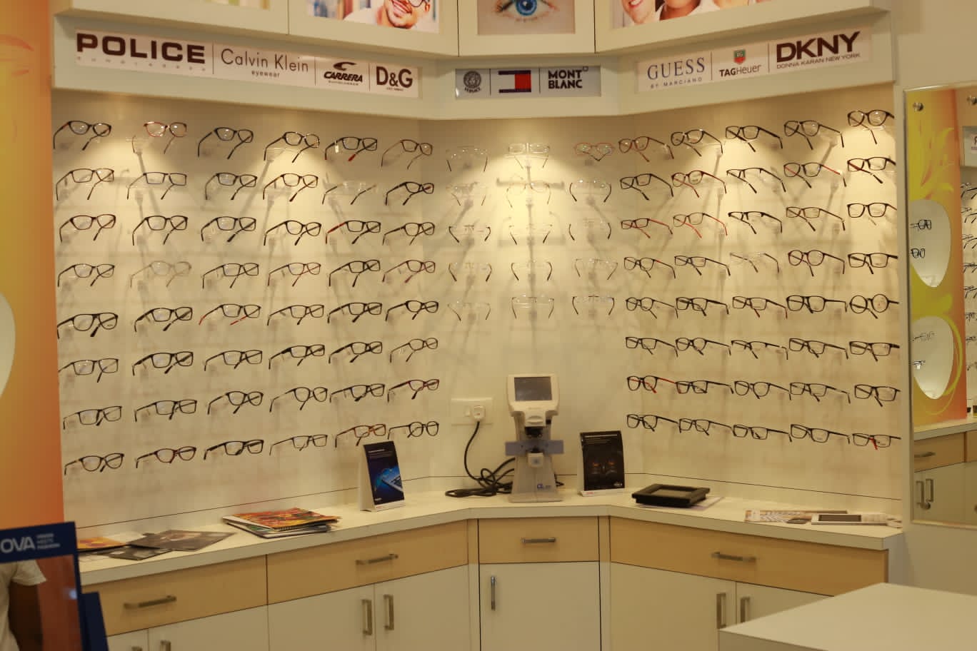 EyeSpace Opticals Vengara