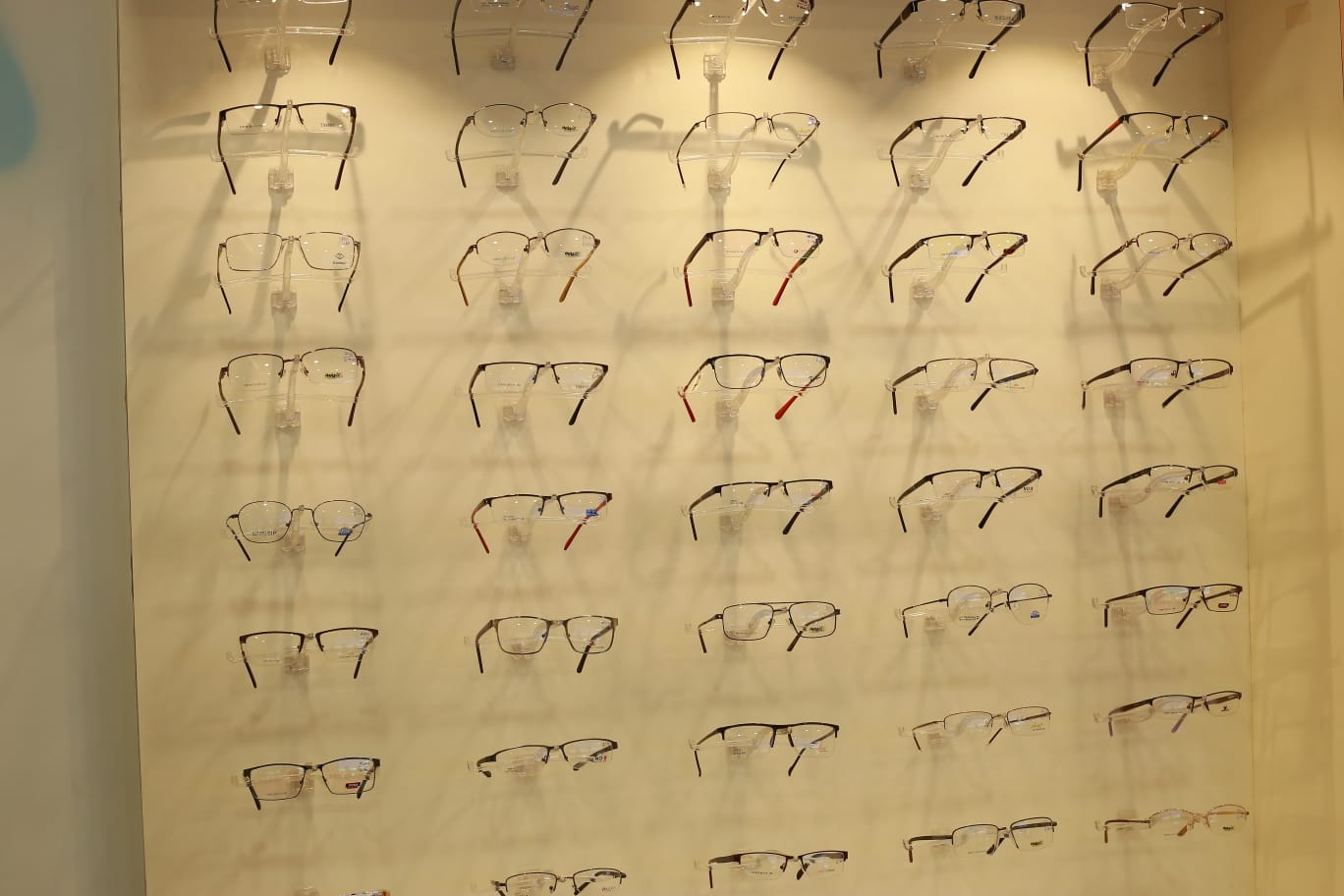 EyeSpace Opticals Vengara