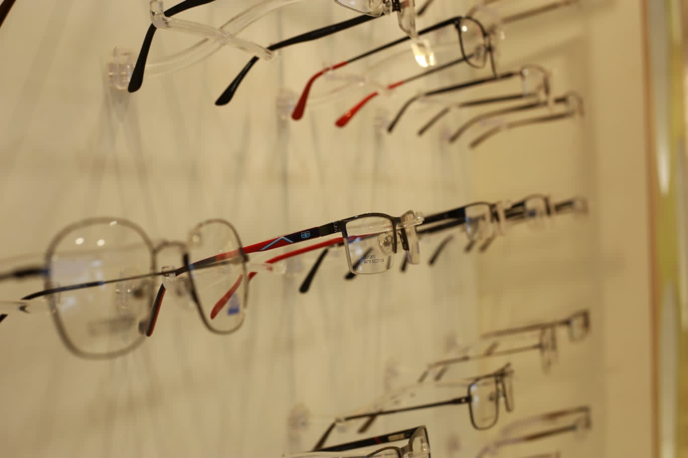 EyeSpace Opticals Vengara